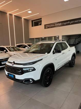 FIAT TORO 2.0 16V TURBO DIESEL VOLCANO 4WD AT9 FIAT TORO 2.0 16V TURBO DIESEL VOLCANO 4WD AT9